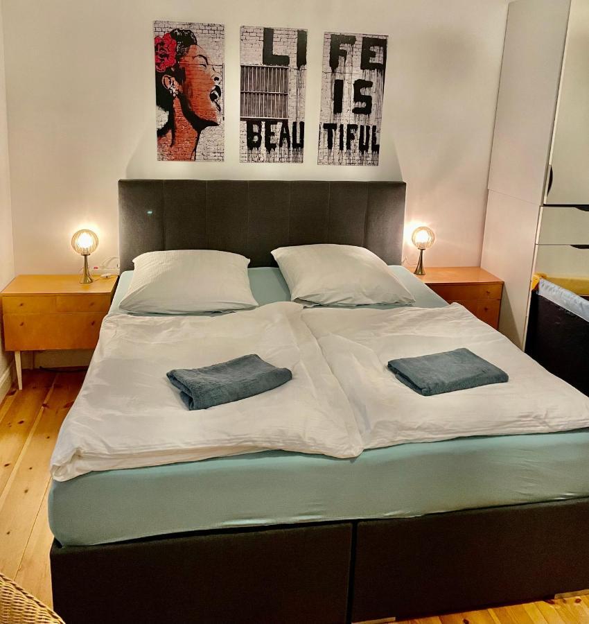 Nana-Eg-80M2 Sanierter Altbau-Parkplatz-Kleiner Garten-Wlan-Netflix-2Zimmer-Kueche-Dusche-Wanne-Waschmaschine โอเบอร์เฮาเซิน ภายนอก รูปภาพ